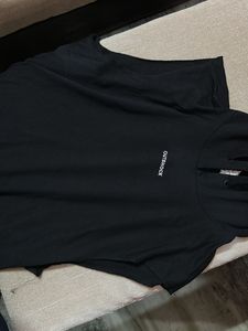 Black Sleeveless Hoodie
