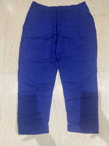Women Straight Fit Solid Trouser/Pants