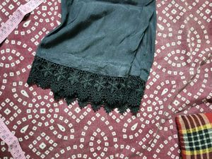 Pant With Lace