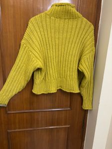H&amp;M Mustard Knit Crop Sweater