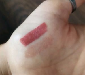 Liquid Lipstick &amp; Lipgloss Combo