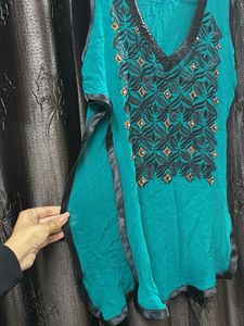 Embroidered Green Sleeveless Tunic Top