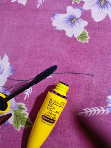 Bonjour Paris Voluminous Mascara