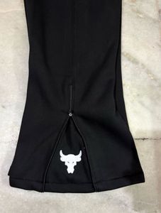 Under Armour Black Bootcut Sweatpants L(32)