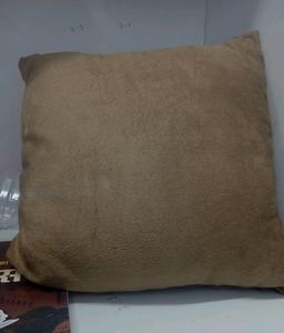 Stylish Top Nad Pillow Combo