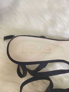 ✨ 👠 Koovs Elegant Black Sandals heels