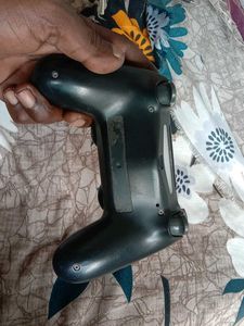 Used Black PS4 Controller