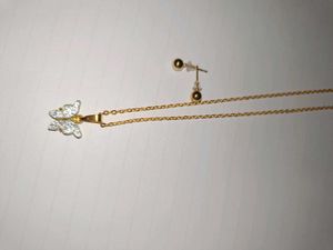 Butterfly Pendant Necklace with earrings