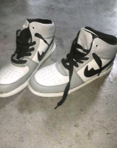 Jordan Style High-Top Sneakers