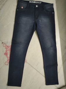 Stylish Dark Wash Jeans