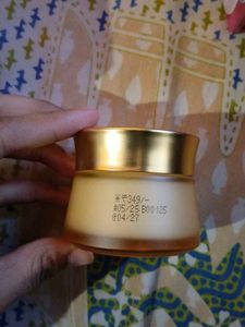 Pond&#39;s Bright Beauty Gel Creme