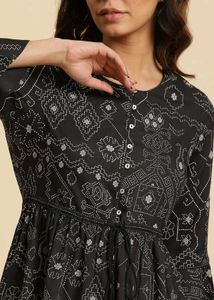 Black Kurti