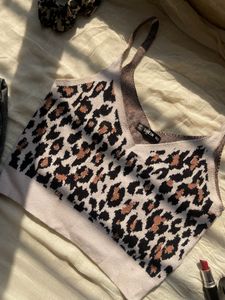 SHEIN-Cheetah Print Crop Top