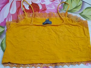 (100)Lace Trim Cami Top