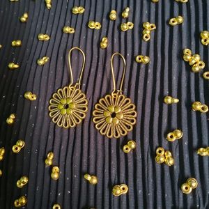Gold Flower Hanging Earrings