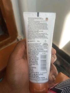 Everyuth Naturals Orange Peel-Off Mask