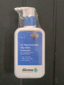 The Derma Co 2% Niancinamde Oily Skin Clenaser