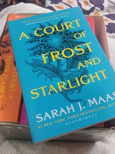 A Court of Thorns and Roses Set