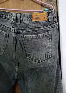 Heavy Washed Straight Fit Black Jean