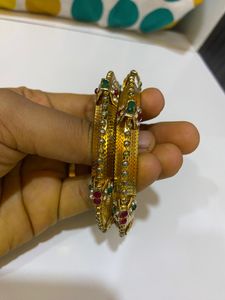 Pair Of 2 Bangles