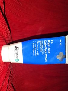 The Derma Co Face Wash