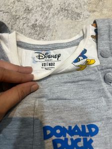 Donald Duck Outfit