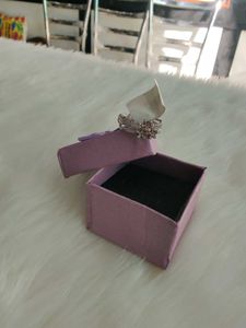 92.5 Beautiful Flower Silver Ring WTH Hallmark