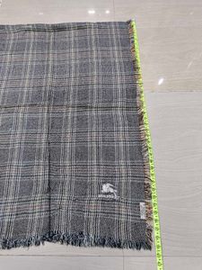 BURBERRY LONDON CLASSIC 100% CASHMERE VINTAGE SHAW