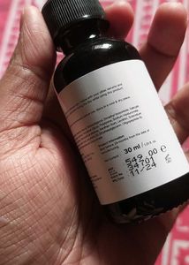 Minimalist 2% Salicylic Acid Face Serum.