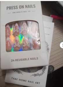 press on nails