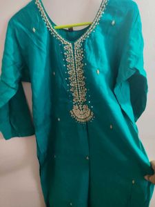 Elegant Teal Embroidered Kurta