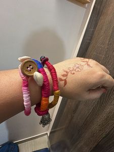 Seashell Choker Necklace , three bangles