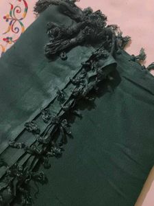 Elegant Green Scarf with Tassels