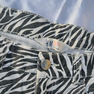 H&amp;M Zebra Print Shorts