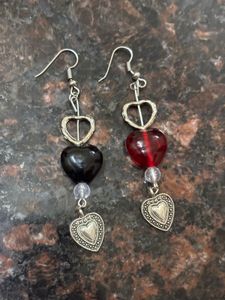 Punk/goth coded Heart Dangly Earrings 🖤🕷️♠️🗝️◾️