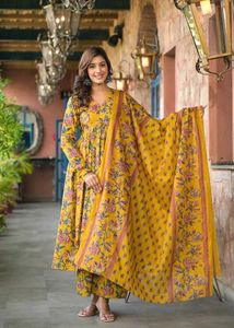 Floral Print Kurta Set