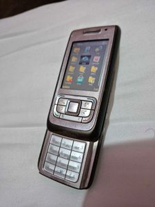 nokia E65