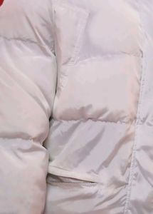 White Puffer Jacket 💕💥price Drop
