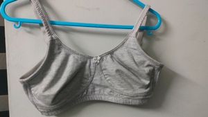 Zudio Non Padded Bra