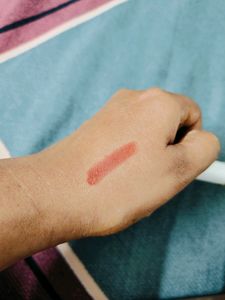 MyGlamm Matte Lip Crayon