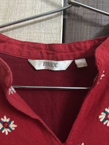 Maroon Kurthi With Embroidery