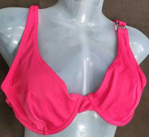 Hot Pink Bikini Top 🖤