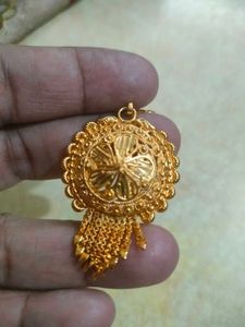 Golden Beautiful Maangtika