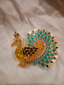 Peacock Hair Center Clip And Lotous Bangles
