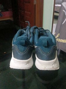 Redtape Sports Shoes