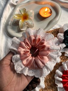 3 Lace Scrunchies