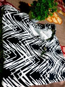 Patterned Top