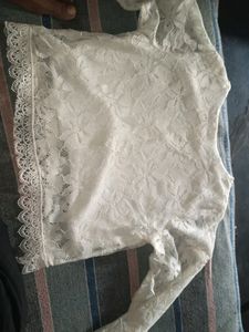 Net Vali T-Shirt. Easy To Wear.