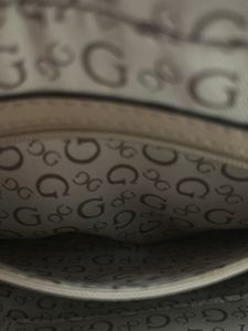 Guess Sling