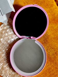 Mac LED compact mirror